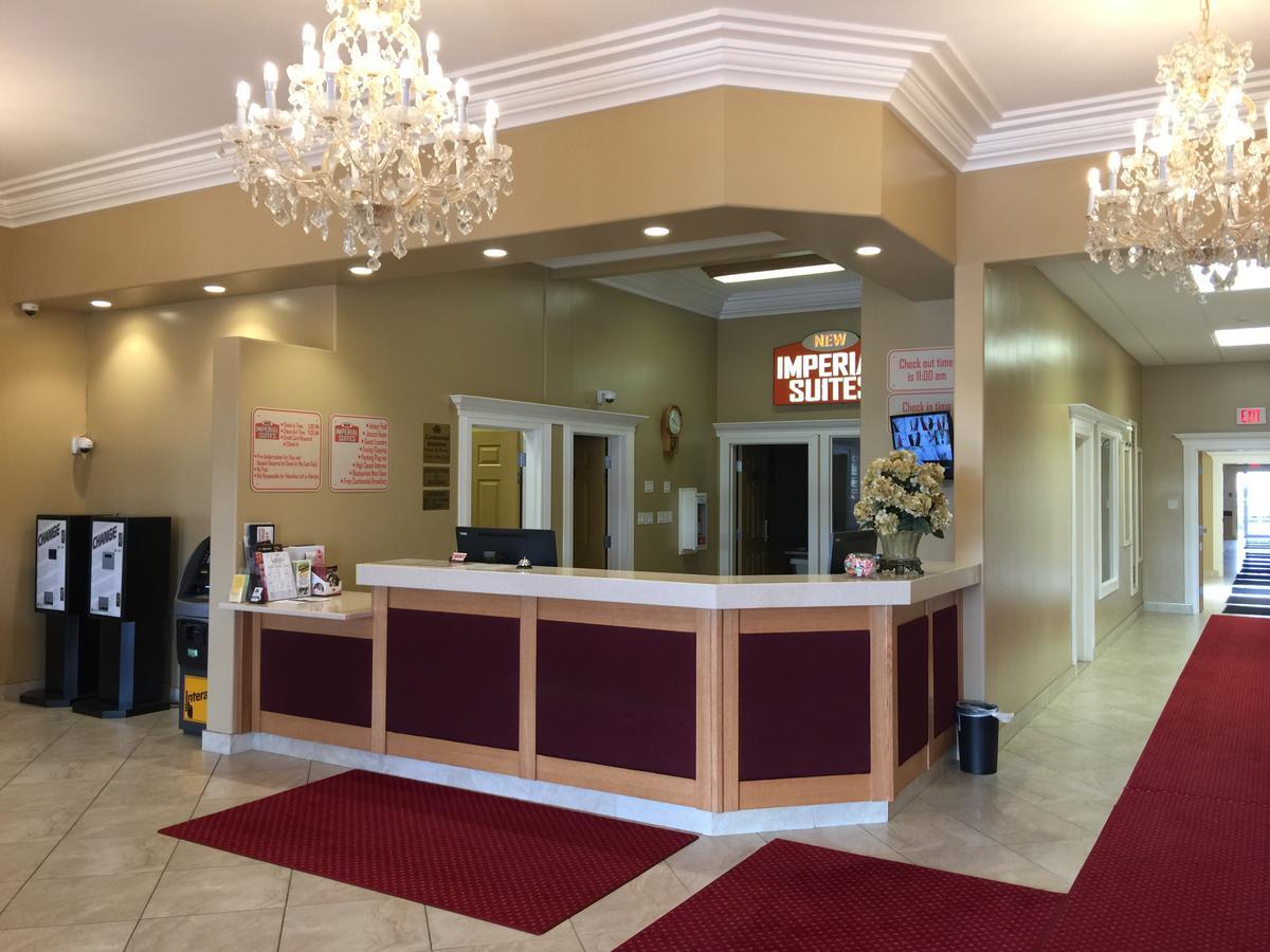 New Imperial Suites Whitecourt Extérieur photo